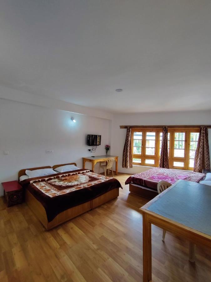 Jig Gyas Guest House Leh Buitenkant foto